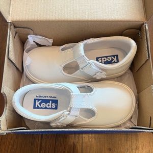 NWT White T-Strap Keds Girl's Daphne Mary Jane Flat Sneakers Leather